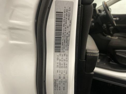 Used 2016 Jeep Cherokee Latitude FWD image 26