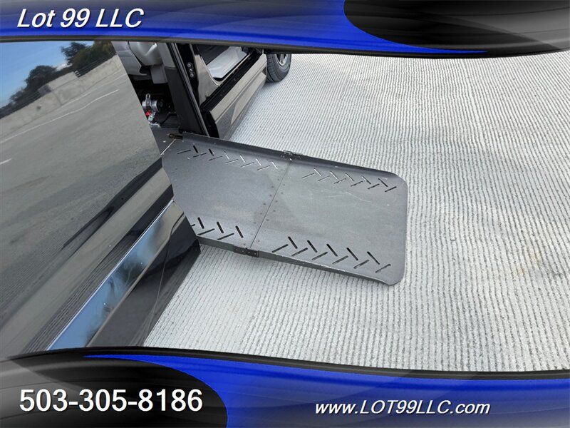 Used 2011 Honda Odyssey EX image 34