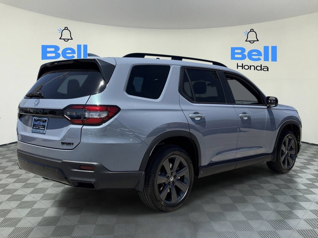 New 2026 Honda Pilot Sport image 3
