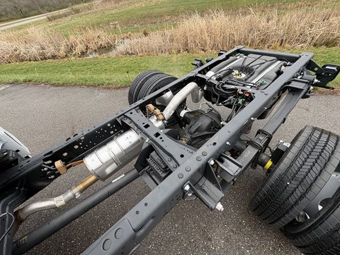 New 2026 Ford F550 4x4 Regular Cab Super Duty w/ Snow Plow Prep Package image 15