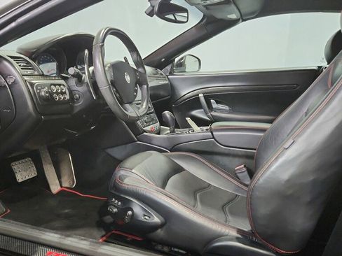 Used 2013 Maserati GranTurismo Sport image 13