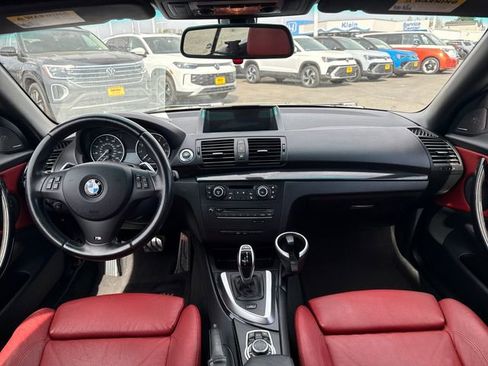 Used 2011 BMW 135i Convertible RWD image 15