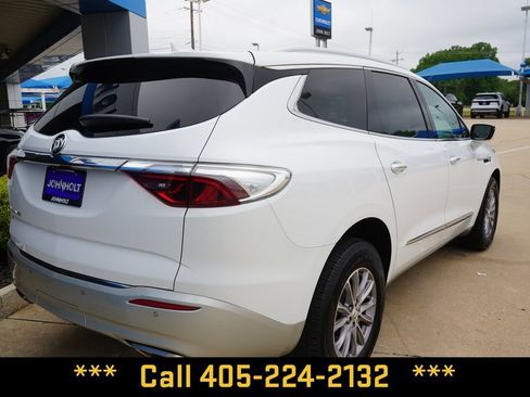 Used 2024 Buick Enclave Premium FWD image 9