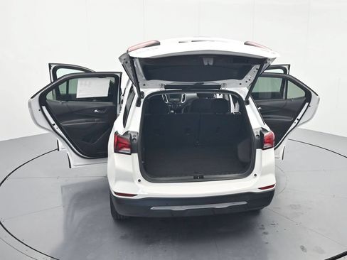 Used 2024 Chevrolet Equinox LT AWD/4WD image 45