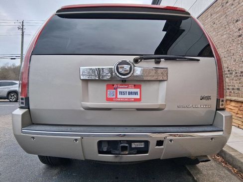 Used 2008 Cadillac Escalade 2WD image 4