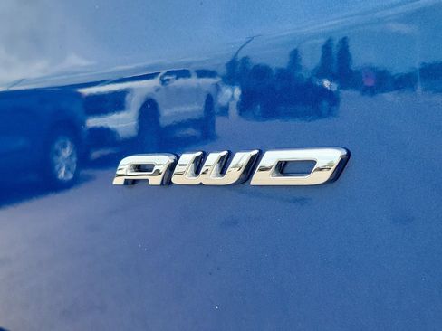 Used 2024 Ford Edge SEL w/ Convenience Package AWD/4WD image 6