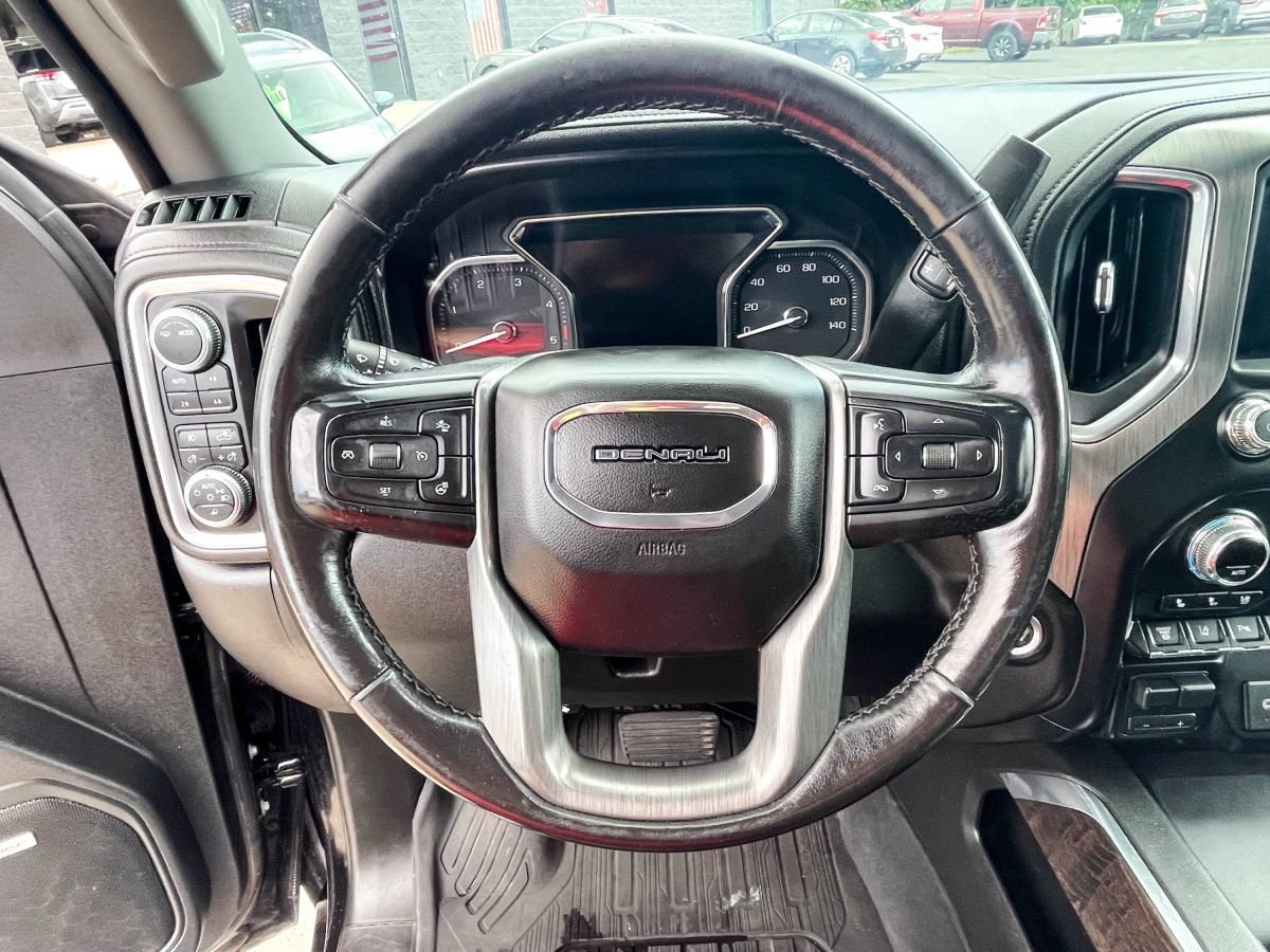 Used 2021 GMC Sierra 3500 Denali w/ Denali Ultimate Package AWD/4WD image 11