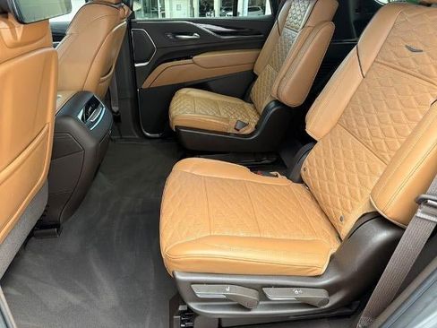Used 2021 Cadillac Escalade Sport w/ Driver Assist Tech Package AWD/4WD image 21