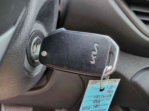 Used 2024 Kia Forte LXS image 17
