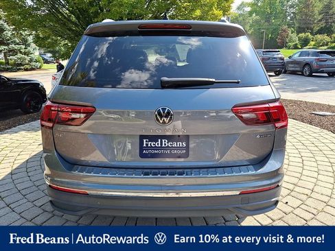 Certified 2023 Volkswagen Tiguan SE w/ Panoramic Sunroof Package AWD/4WD image 7