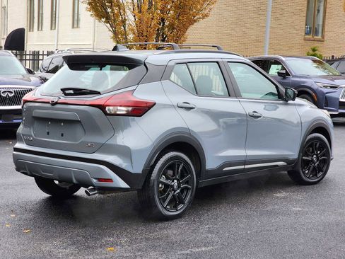 Used 2024 Nissan Kicks SR w/ Interior Electronics Package image 10