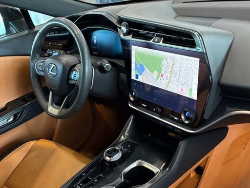 Used 2024 Lexus RZ 300e Premium image 36