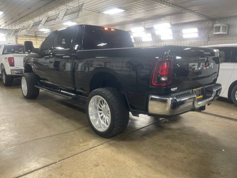 Used 2025 RAM 3500 Tradesman w/ Chrome Appearance Group AWD/4WD image 3