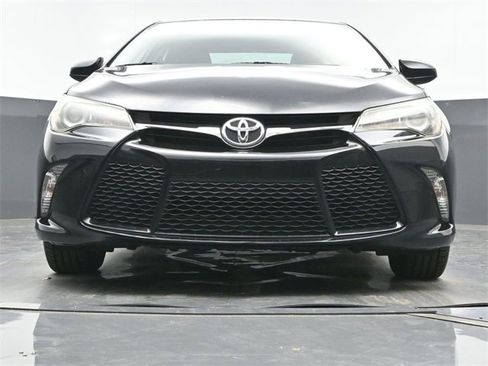 Used 2015 Toyota Camry SE image 20