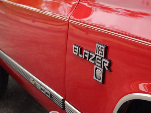 Used 1991 Chevrolet Blazer 4WD image 17