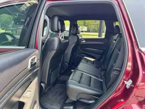 Used 2018 Jeep Grand Cherokee Limited RWD image 12