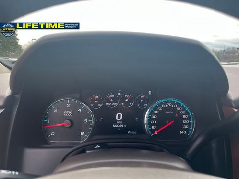 Used 2018 Chevrolet Suburban Premier image 26