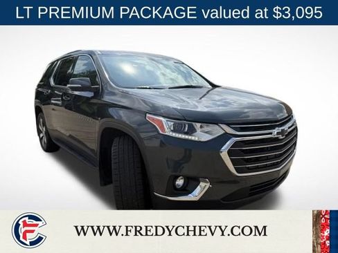 Used 2019 Chevrolet Traverse LT w/ LT Premium Package AWD/4WD image 3