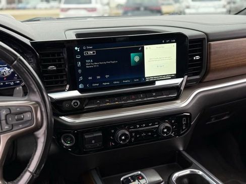 Used 2022 Chevrolet Silverado 1500 High Country w/ High Country Premium Package image 19