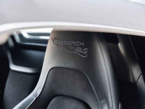 Certified 2025 Porsche 718 Boxster Spyder RS RWD image 31