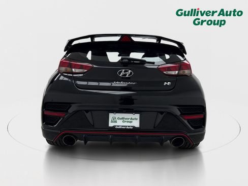Used 2022 Hyundai Veloster N FWD image 7