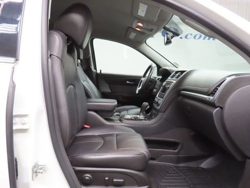 Used 2015 GMC Acadia SLT image 27