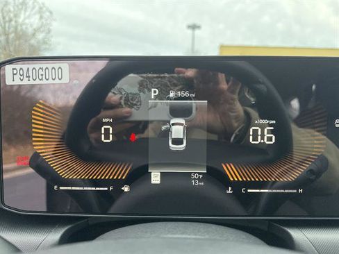 New 2025 Kia K4 LXS image 13