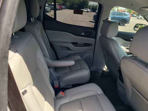 Used 2019 GMC Acadia SLT FWD image 28