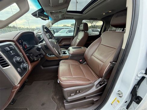 Used 2017 Chevrolet Silverado 1500 High Country image 26