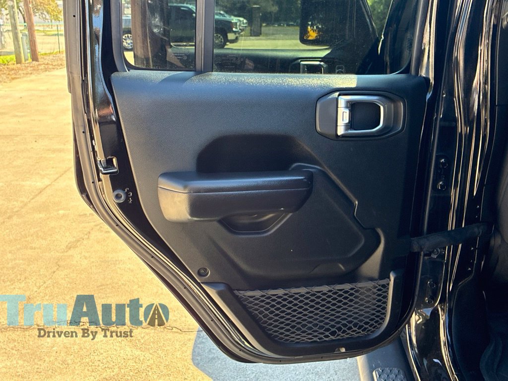Used 2020 Jeep Gladiator Sport w/ Quick Order Package 23S AWD/4WD image 39