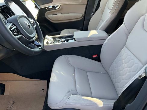 New 2026 Volvo XC90 B6 Plus image 25