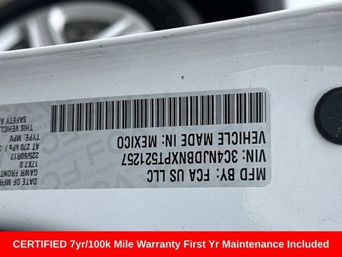 Used 2023 Jeep Compass Latitude w/ Sun and Sound Group AWD/4WD image 32