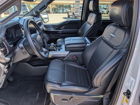 Used 2024 Ford F150 Platinum AWD/4WD image 2