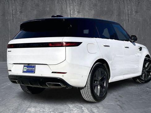 Used 2025 Land Rover Range Rover Sport Dynamic SE image 6