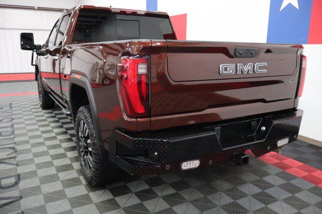 Used 2024 GMC Sierra 2500 Denali Ultimate AWD/4WD image 11