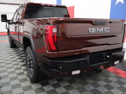 Used 2024 GMC Sierra 2500 Denali Ultimate AWD/4WD image 11