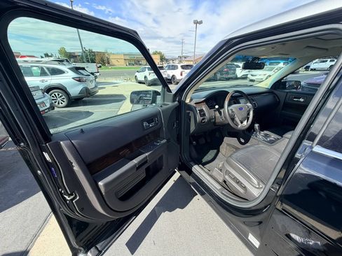 Used 2016 Ford Flex Limited AWD/4WD image 9