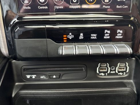 Used 2019 RAM 1500 Limited image 21