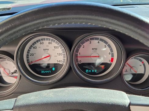 Used 2010 Dodge Challenger SE image 9