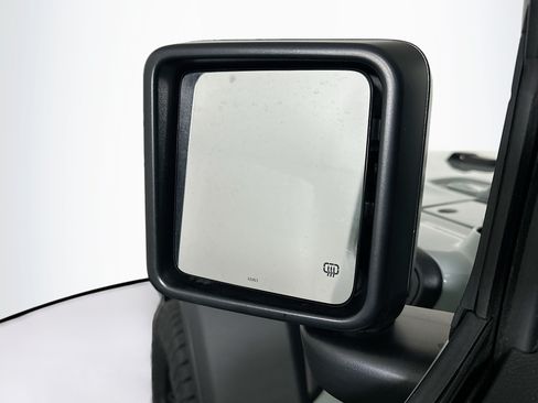 Used 2024 Jeep Wrangler Unlimited AWD/4WD image 16