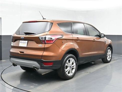 Used 2017 Ford Escape SE image 14