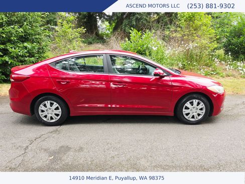 Used 2017 Hyundai Elantra SE FWD image 6