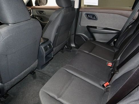 Certified 2023 Nissan Rogue S image 20