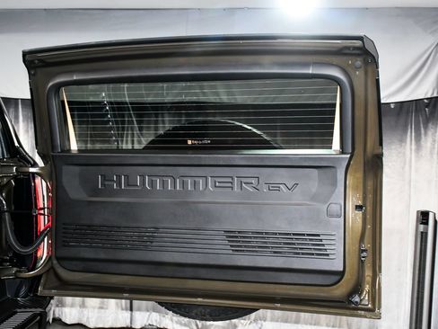 Used 2025 GMC Hummer EV 2X w/ LPO, Cargo Utility Package AWD/4WD image 62