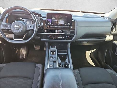 Used 2024 Nissan Pathfinder SV FWD image 22