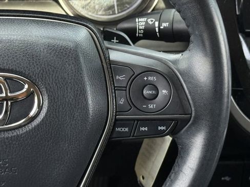 Used 2022 Toyota Camry SE FWD image 15