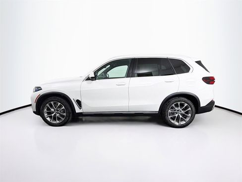 New 2026 BMW X5 xDrive40i w/ Climate Comfort Package image 4