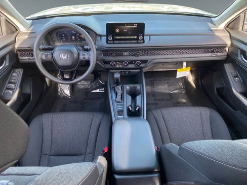 Used 2025 Honda Accord LX image 10