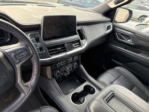 Used 2022 Chevrolet Suburban RST w/ Luxury Package image 8