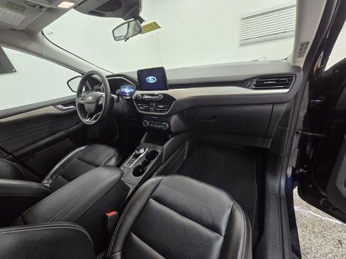 Used 2021 Ford Escape SEL w/ Technology Package FWD image 22